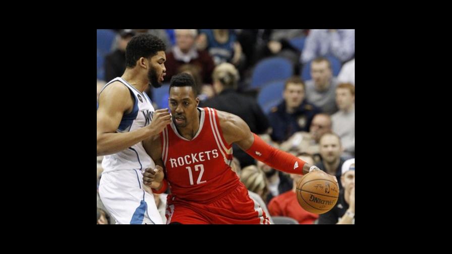 Towns, por debajo, y Houston sigue con vida Towns, por debajo, y Houston sigue con vida