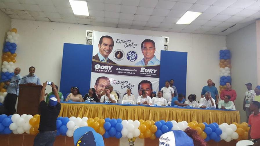 Eury Solano anuncia su apoyo a la candidatura a diputado de Gory Moya 