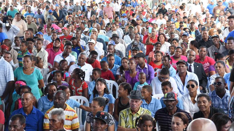 Danilo Medina entrega fase de proyecto de desarrollo agrícola en Pueblo Viejo