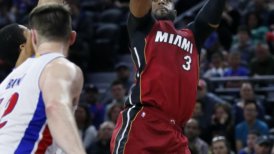Wade lidera a Miami sobre Detroit pese a un mal comienzo Wade lidera a Miami sobre Detroit pese a un mal comienzo