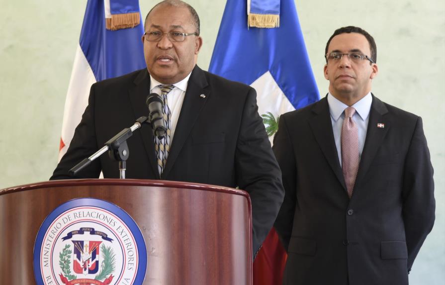 Los cancilleres de RD y Haití acuerdan agilizar el diálogo 