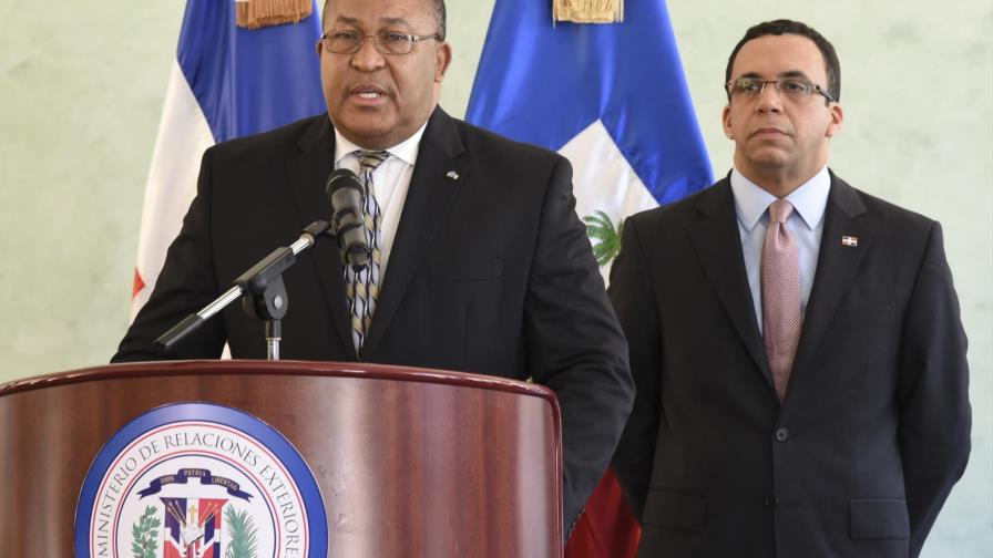 Los cancilleres de RD y Haití acuerdan agilizar el diálogo 