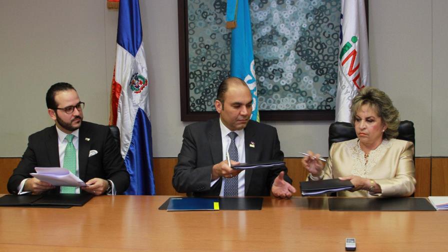 PROINDUSTRIA y Fiduciaria Reservas firman acuerdo PROINDUSTRIA y Fiduciaria Reservas firman acuerdo