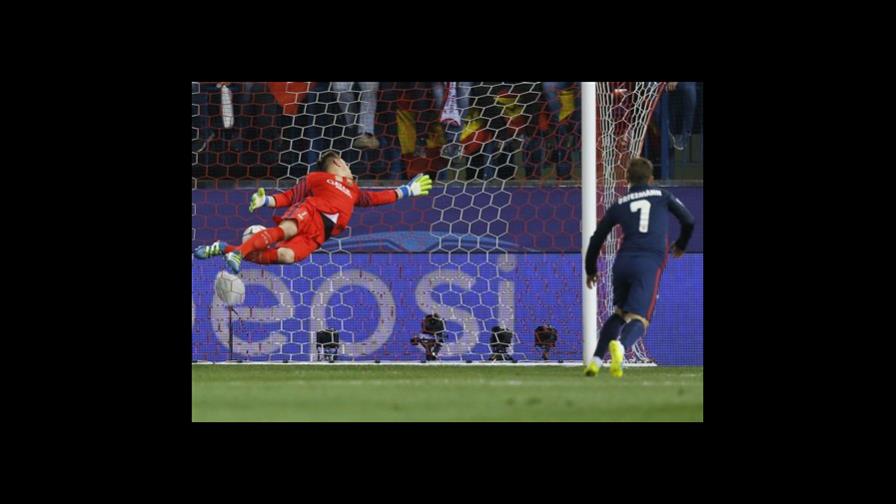El Atlético gana 2-0 y destrona al campeón Barcelona