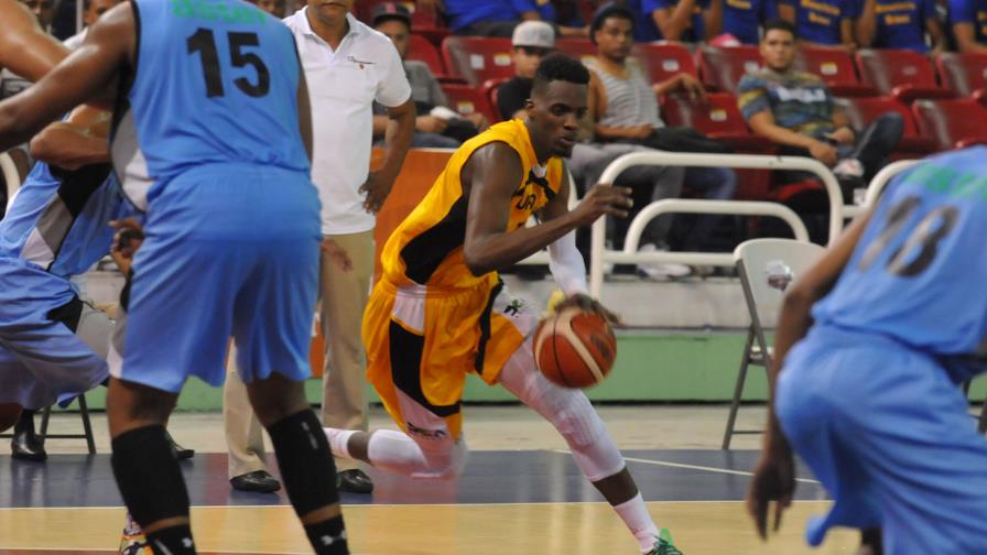 Mauricio Báez toma el comando de la semifinal ante Los Prados Mauricio Báez toma el comando de la semifinal ante Los Prados