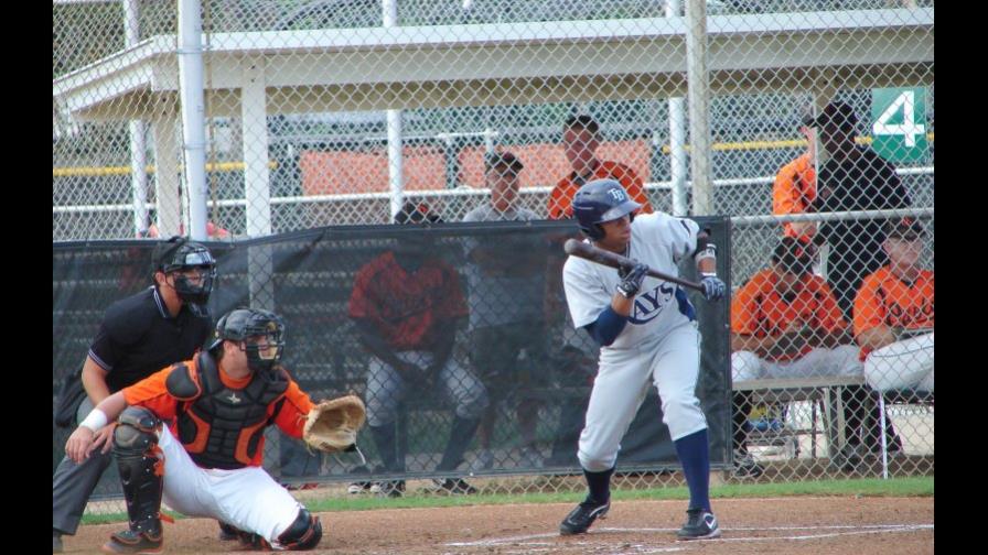 Arrestan exprospecto de Grandes Ligas con 11 bolsas de heroína en el estómago