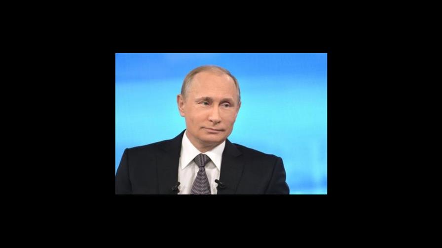 Economía rusa está en el camino de la recuperación, dice Vladimir Putin