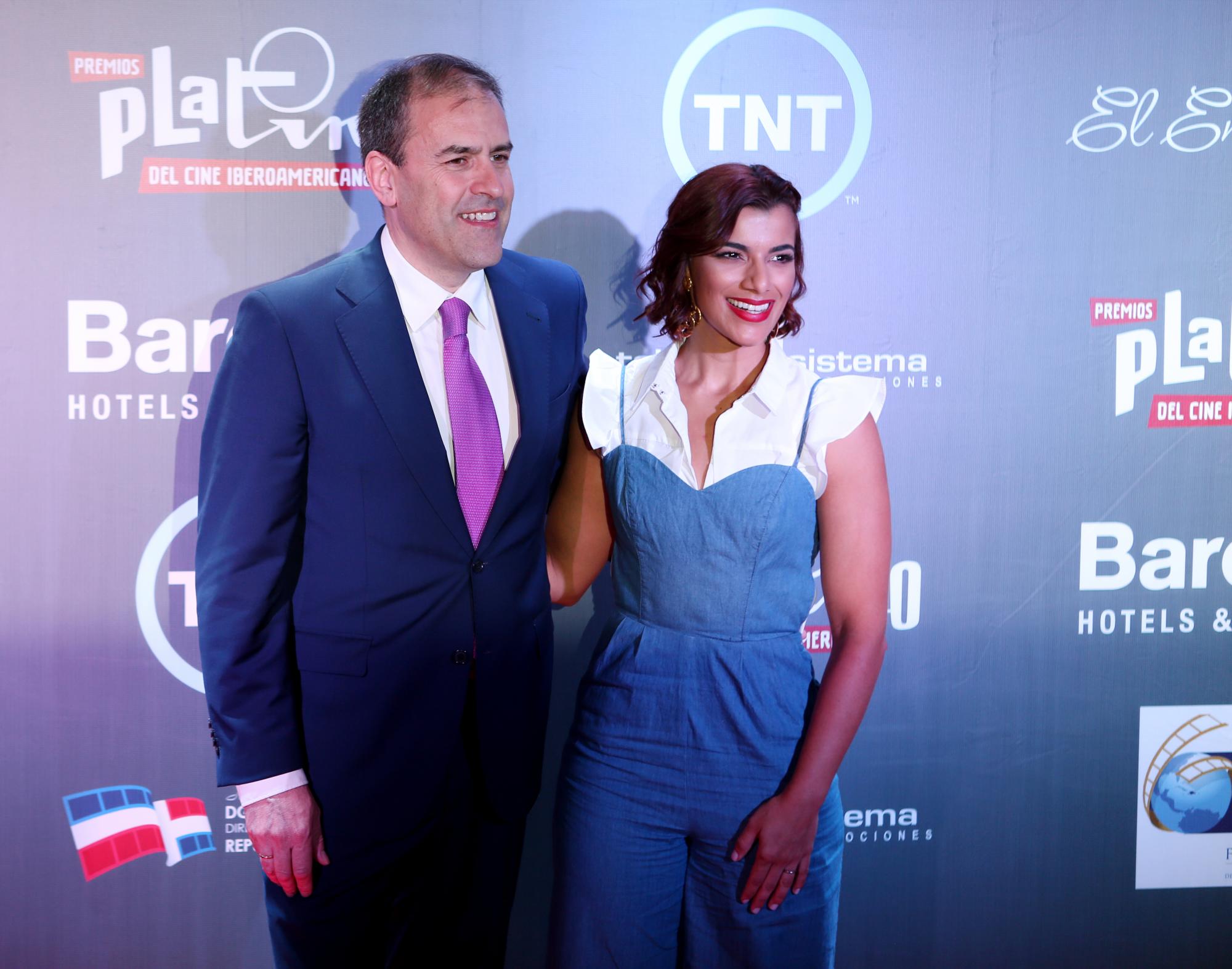 Miguel Angel Benzal y Nashla Bogaert