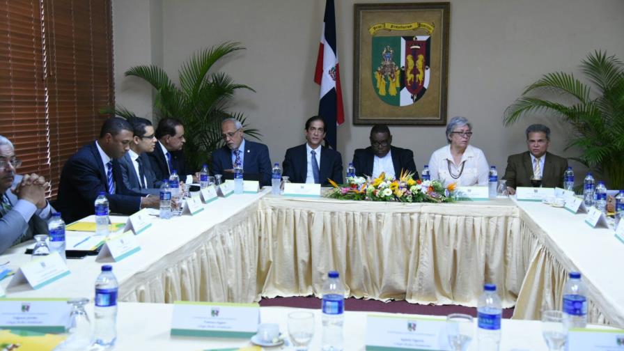 El diálogo entre el Gobierno y el sector salud se centrará en ocho puntos 