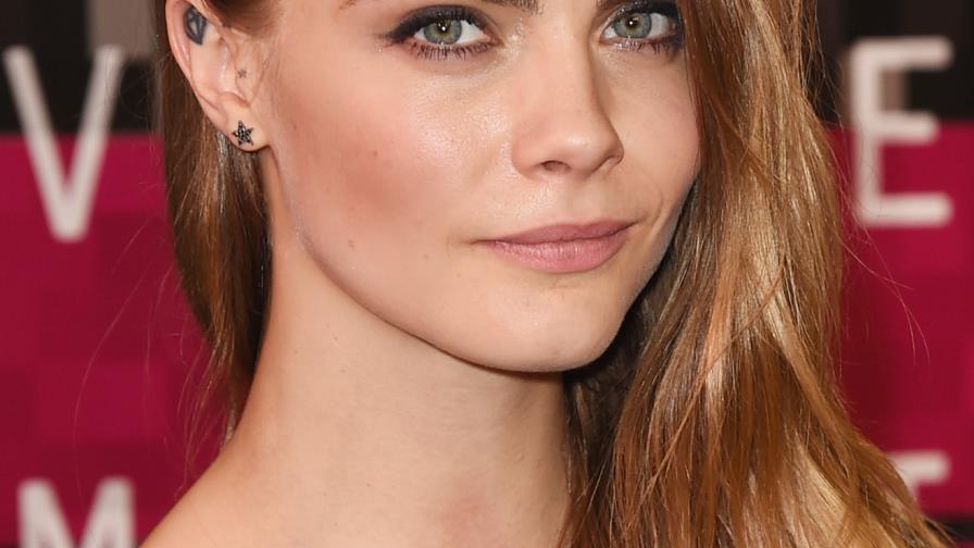 Cara Delevingne es la nueva imagen de la marca de cosméticos Rimmel Cara Delevingne es la nueva imagen de la marca de cosméticos Rimmel