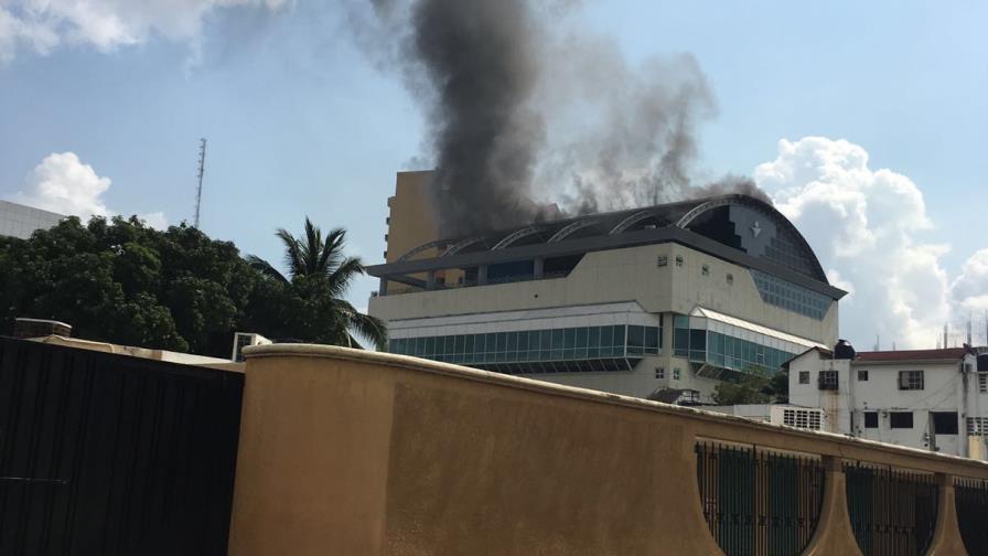 Un incendio afectó un local del gimnasio Body Shop en Naco 
