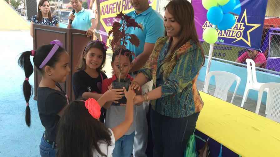 Movimiento Decisión Ambiental pacta con Karen Ricardo por defensa del Medio Ambiente 