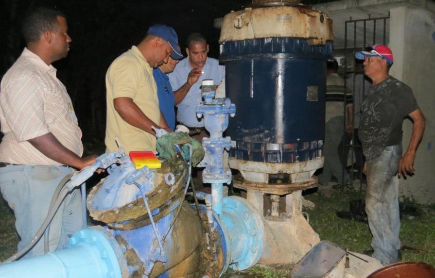 Escasez de agua en Boca Chica tras avería en electrobombas de sistema de pozo