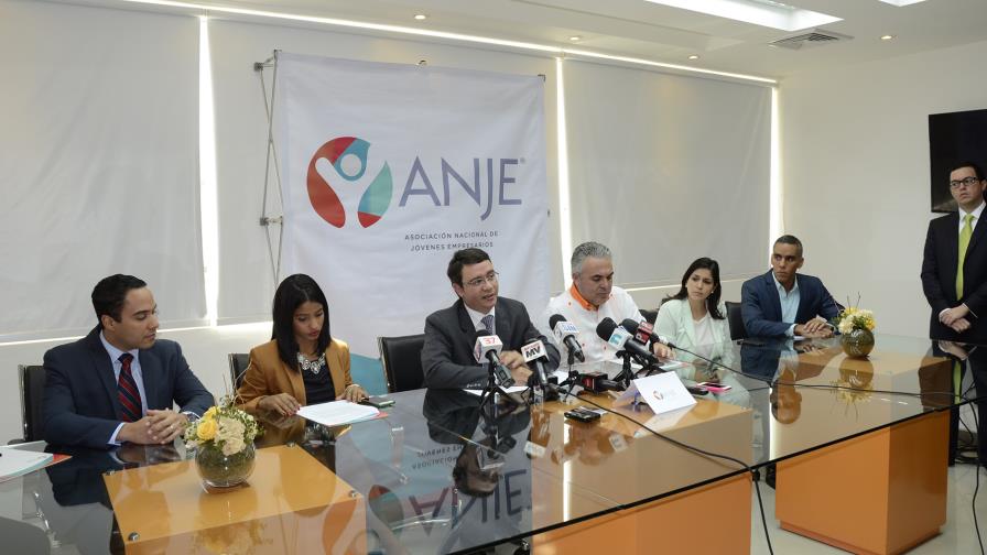 ANJE realiza hoy el primer debate con 7 aspirantes presidenciales