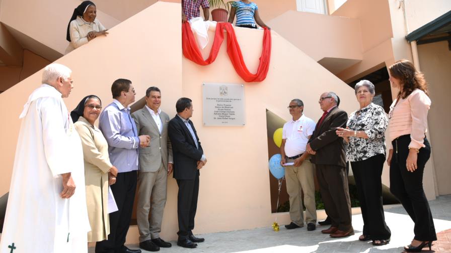 Inauguran área recreativa del Hogar para Ancianos Desvalidos La Santísima Trinidad Inauguran área recreativa del Hogar para Ancianos Desvalidos La Santísima Trinidad