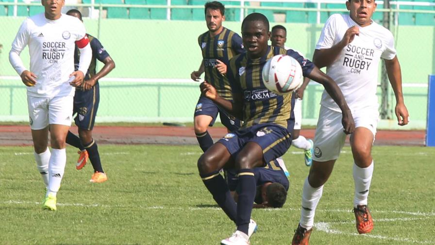 Cibao FC golea y el Barcelona sigue líder