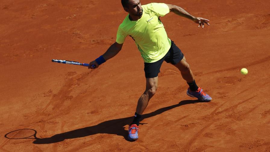 Dominicano Víctor Estrella gana, Bagnis y Giraldo eliminados en Barcelona 