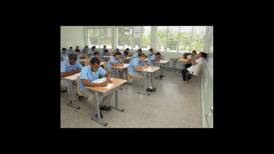 Evalúan avances de la educación y 4%
Evalúan avances de la educación y el 4%