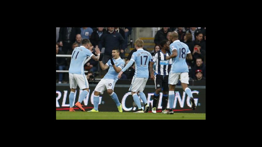 Agüero llega a 100 goles pero el City sólo empata Agüero llega a 100 goles pero el City sólo empata