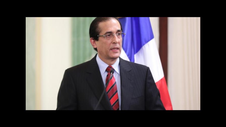 Montalvo se reúne con la comisión que investiga la entrega de certificados de “Quisqueya Aprende” 