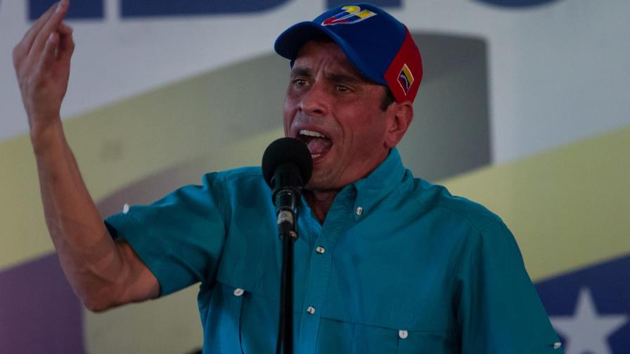 Oposición venezolana realiza “cabildo abierto” en apoyo a revocatorio