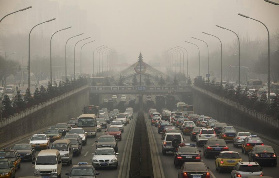 La contaminación se reduce en el este de China pero se mueve hacia el oeste