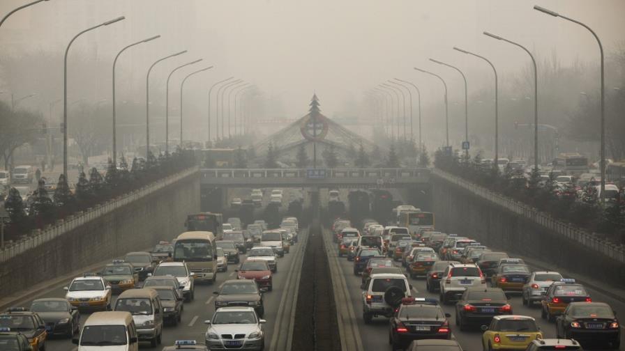 La contaminación se reduce en el este de China pero se mueve hacia el oeste