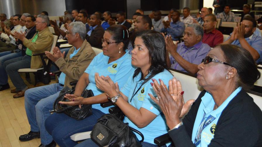OTTT continúa programa de capacitación a chóferes y estudiantes