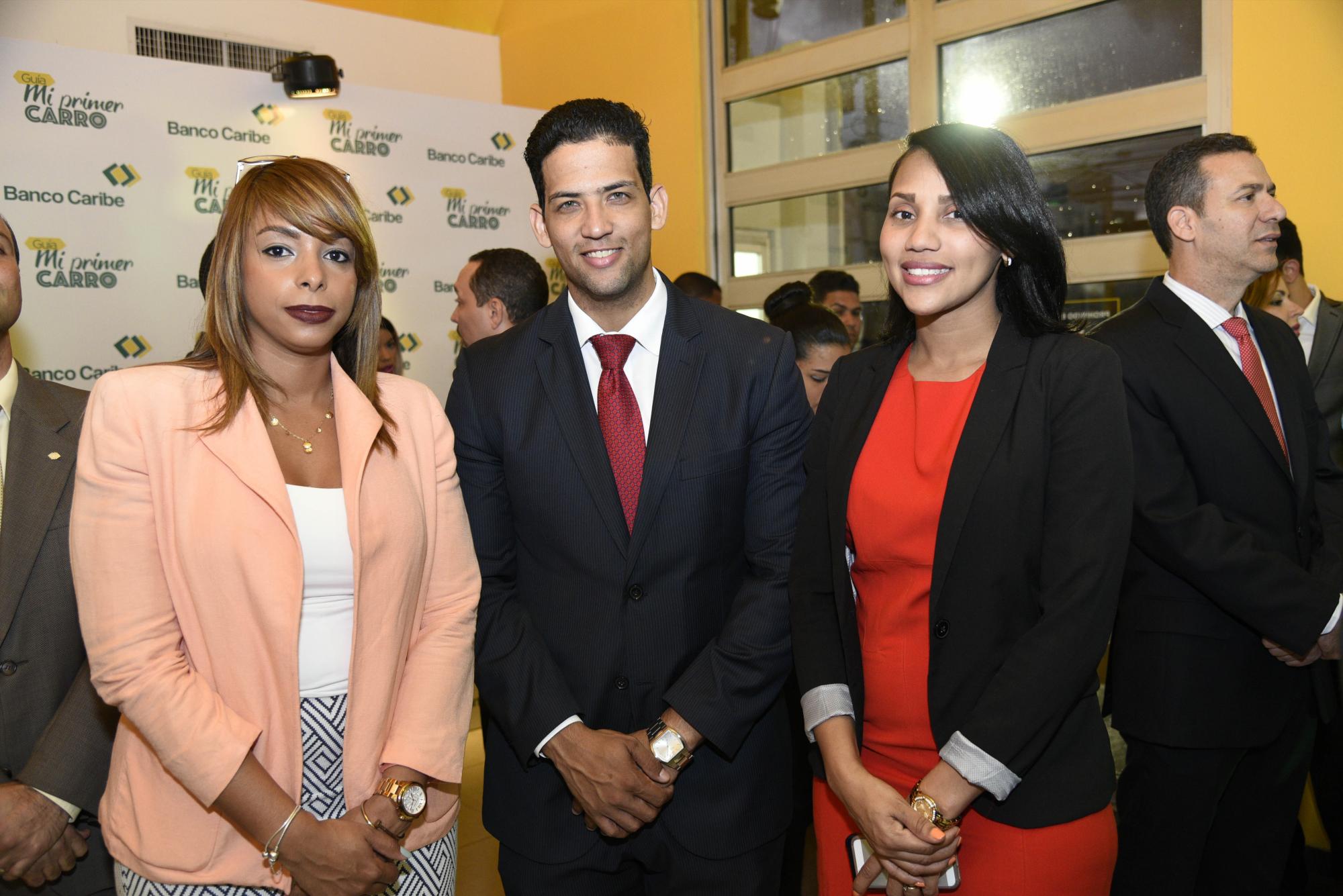 Floralba Mercedes, Marco Hernández y Judith Beltré.