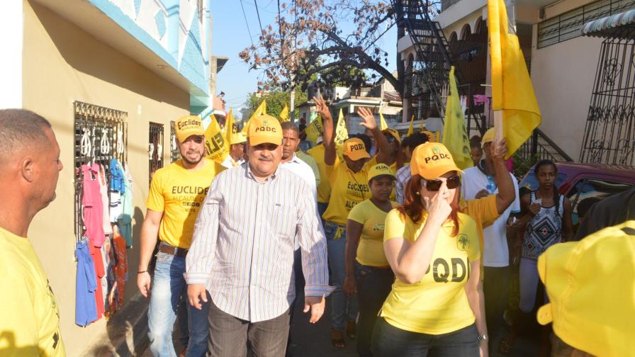  Euclides Marmolejos dice gestión de Roberto Salcedo carece de planificación municipal