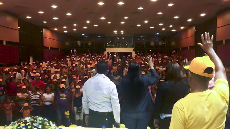 Movimiento Mira con Danilo juramenta nuevos dirigentes 