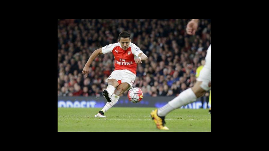 Doblete de Alexis en triunfo de Arsenal 