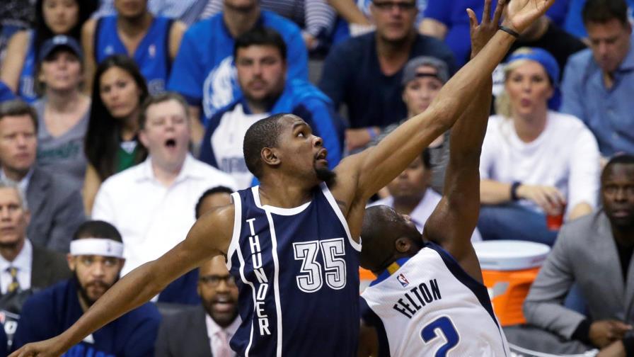 Kevin Durant y Westbrook desarman a los Mavs en victoria de OKC Kevin Durant y Westbrook desarman a los Mavs en victoria de OKC