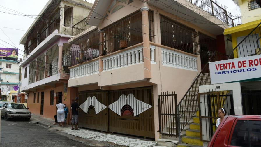 “Escuché cuatros disparos y el ruido de una motocicleta”, narra vecina del chofer de Pelegrín 