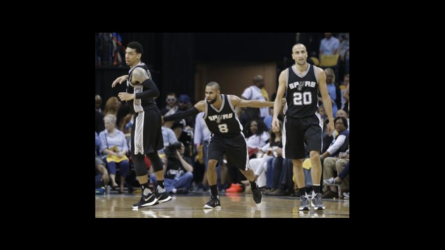 Spurs toma ventaja de 3-0 en la serie sobre Memphis Spurs toma ventaja de 3-0 en la serie sobre Memphis