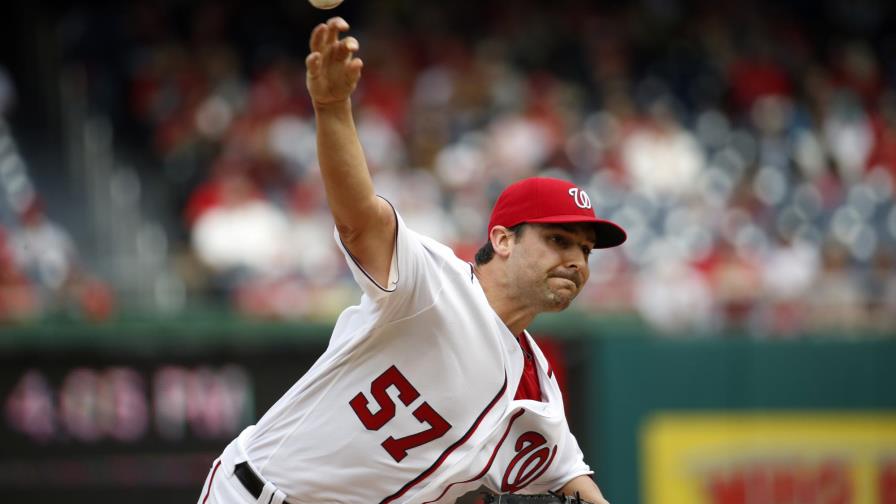 Roark poncha a 15 en triunfo de Nacionales 