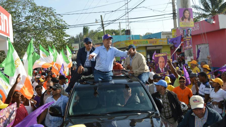 Leonel Fernández dice  que el PLD es un hijo legítimo de la Revolución de Abril