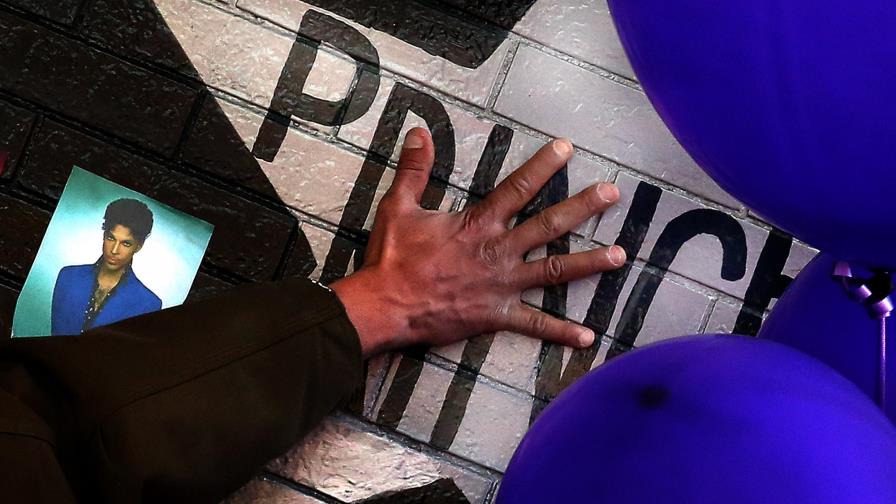 Incinerados los restos mortales de Prince en una ceremonia privada