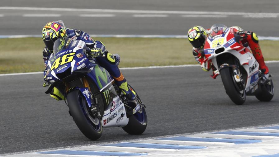 Valentino Rossi de Yamaha, gana el Gran Premio de España de MotoGP