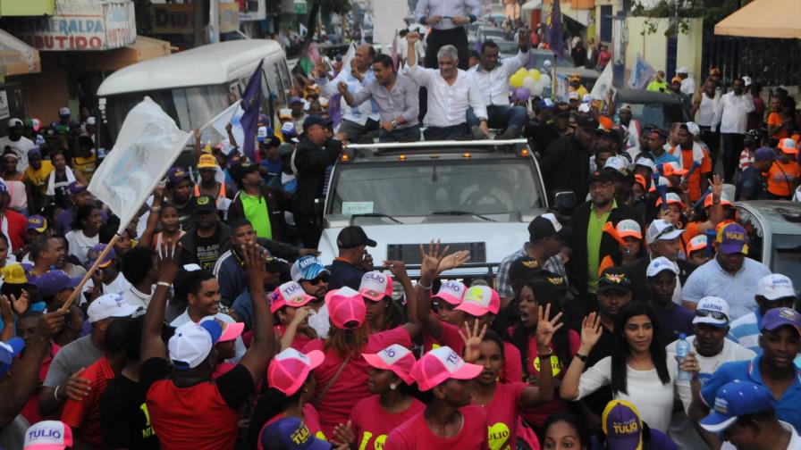 Miguel Vargas: “a la oposición que recoja”