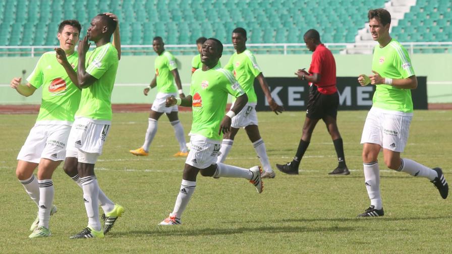 Ibaguen define triunfo del Atlético Vega Real con un doblete Ibaguen define triunfo del Atlético Vega Real con un doblete