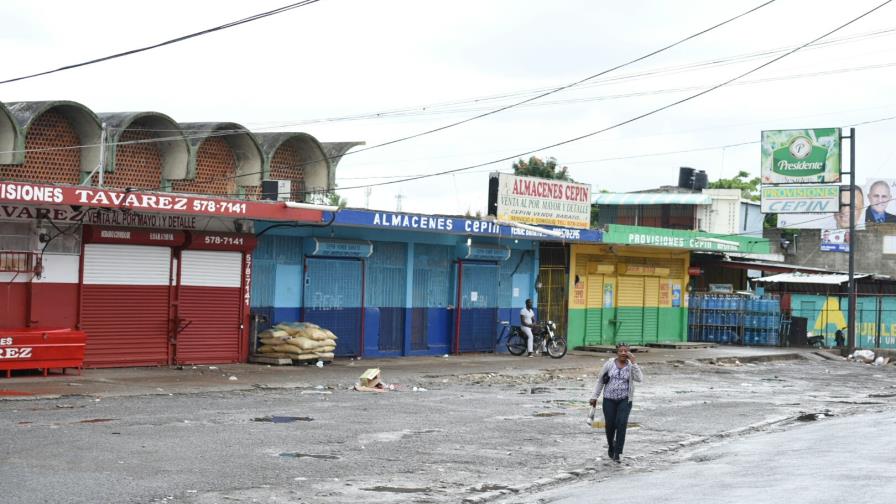 Inician en Moca huelga de 48 horas en demanda de viviendas y obras viales