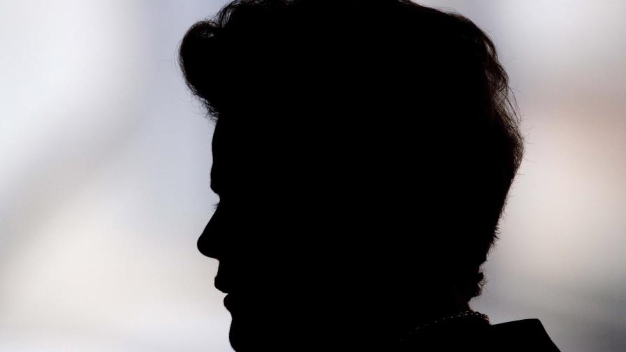 Rousseff defiende su posición mientras se desenvuelve el drama en Brasil