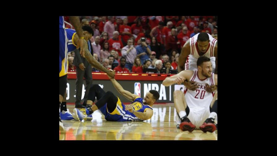 Video: Stephen Curry se perderá al menos 2 semanas por esguince en rodilla Video: Stephen Curry se perderá al menos 2 semanas por esguince en rodilla