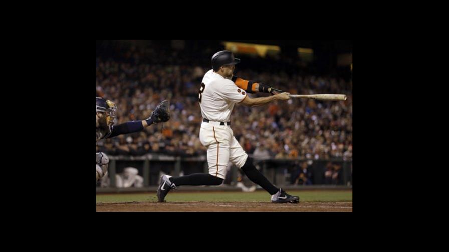 Bumgarner gana en victoria de Gigantes sobre Padres 