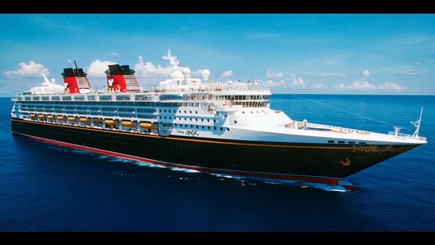 Crucero de Walt Disney rescata fugitivos ante la costa de Cuba 