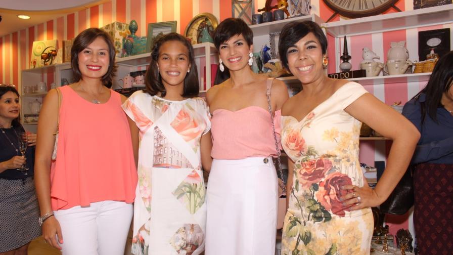 ¿Ya sabes qué le regalarás a mamá? ¿Ya sabes qué le regalarás a mamá?