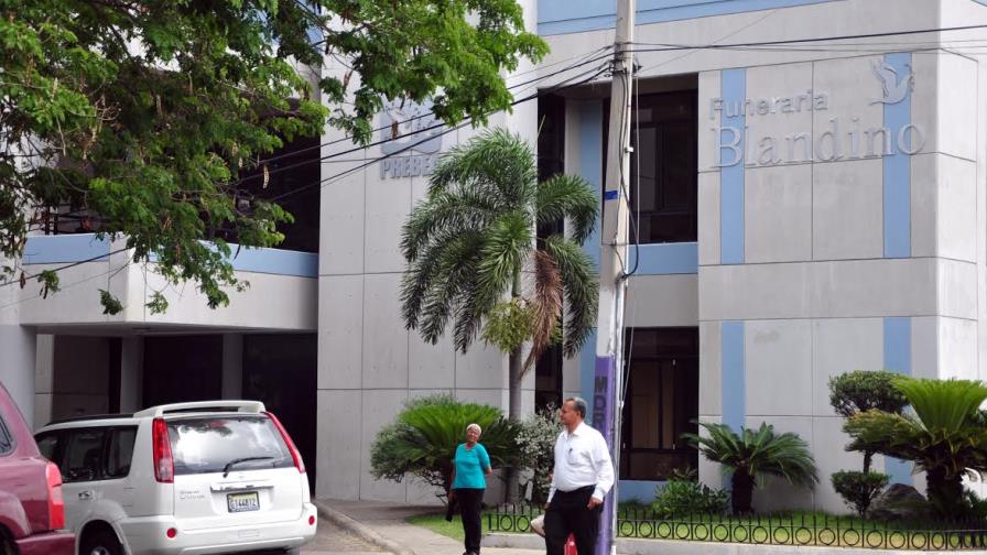 Sepultan en Santiago a la educadora Eunice Senior Sepultan en Santiago a la educadora Eunice Senior