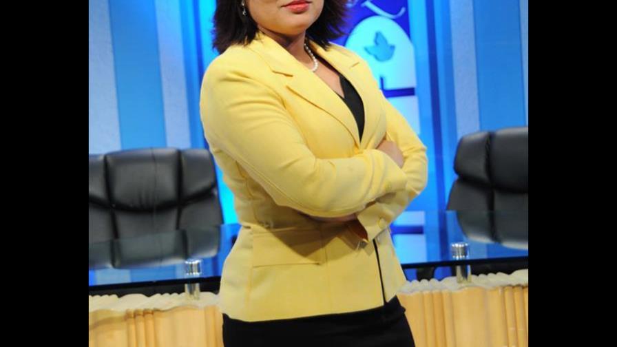 Atracan a la encargada de prensa de la Conferencia del Episcopado y la PUCMM Atracan a la encargada de prensa de la Conferencia del Episcopado y la PUCMM