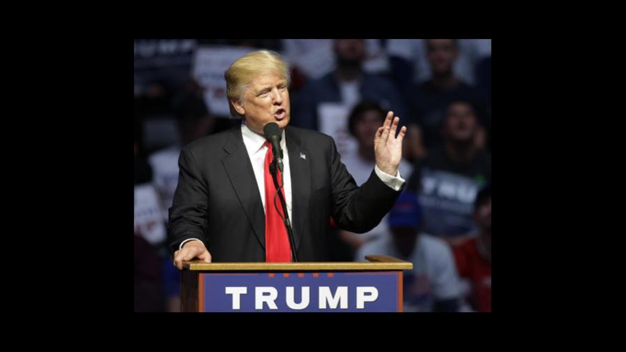 De La Hoya ofrece a Trump asientos gratuitos para pelea ‘Canelo’ Álvarez contra Khan